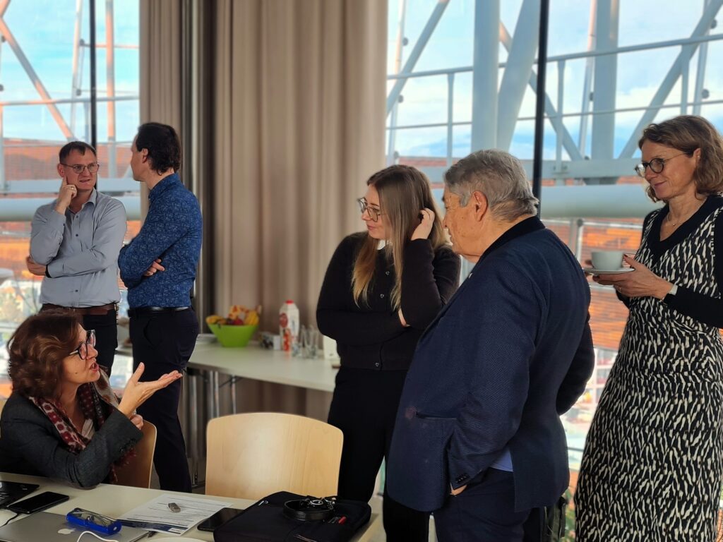 Menschen welche miteinander sprechen